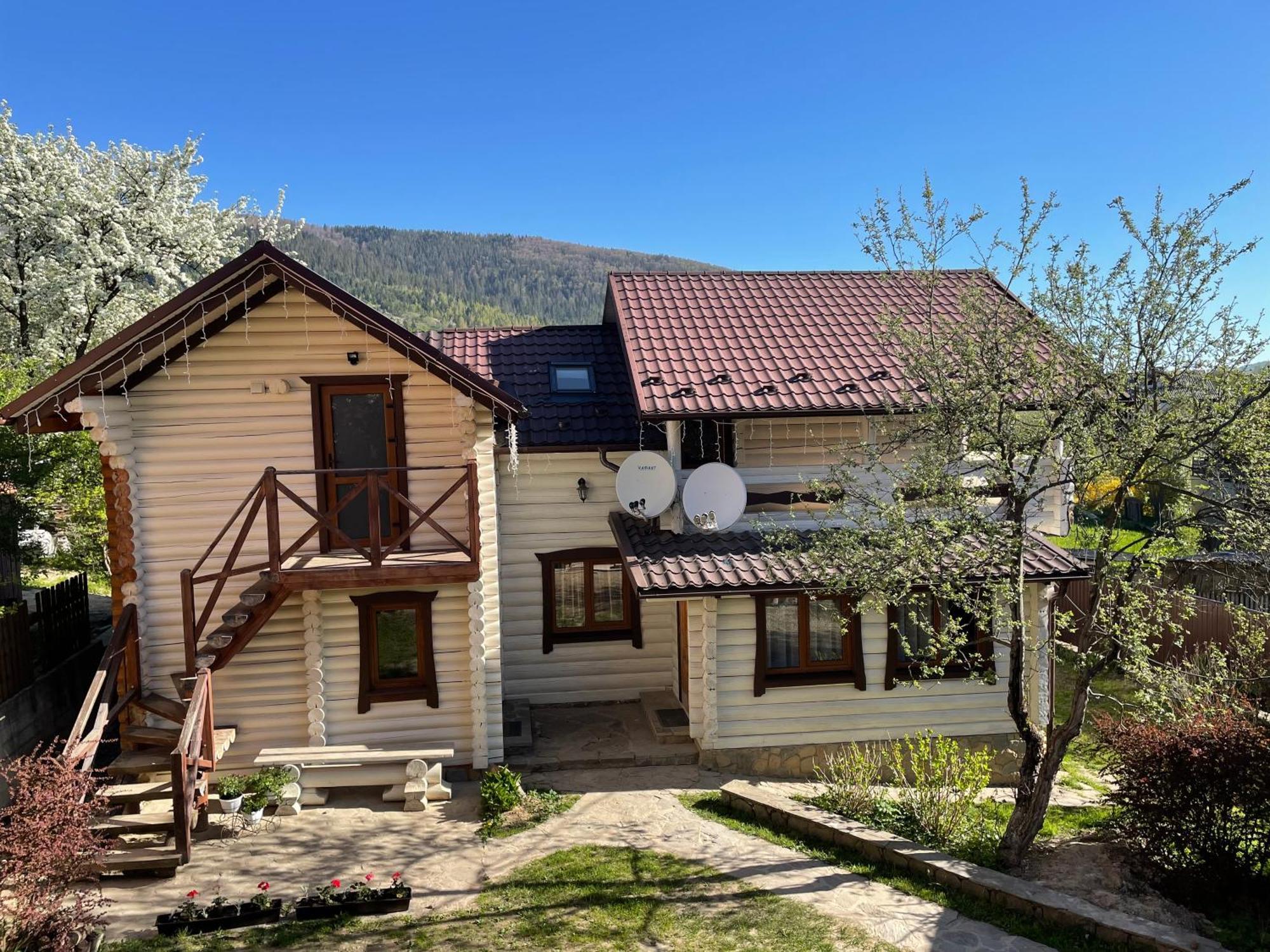 Вілла Розмарія Yaremche Exterior photo